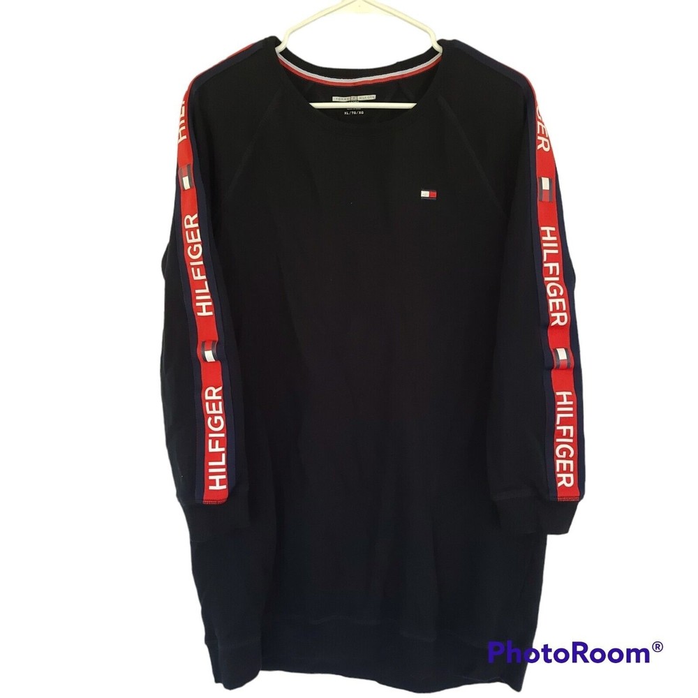 Tommy Hilfiger Crewneck sweater top size XL arm spellout